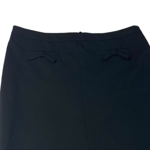 Trina Turk Women's Black Accent Bow Pleated Minimalist Pencil Skirt 4/W31 - Picture 7 of 10